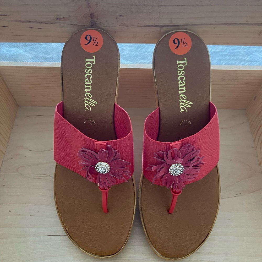 Toscanella Women's Pink Floral Sandals
